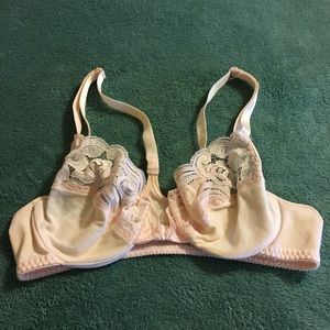 Light peach unlined bra. EUC